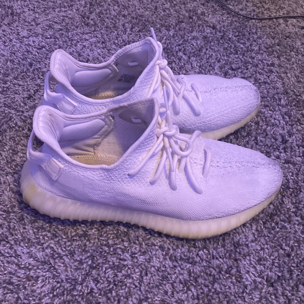 Yeezy 350 v2 triple white